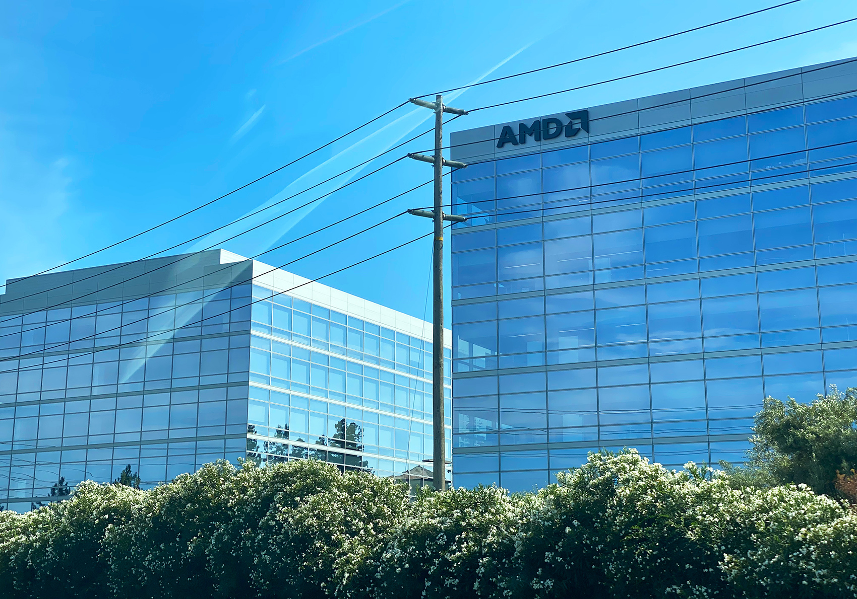 AMD重磅發布新一代AI PC芯片，欲在這一領域取得領先地位！公司股價漲近2%(圖4)