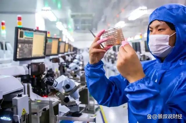 暴漲21%！中國(guó)芯片出口突破9000億，反超汽車(chē)、手機(jī)出口(圖8)